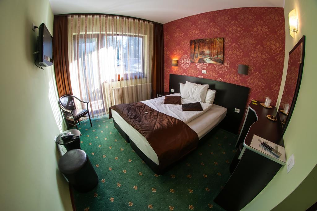 Carpatic Hotell Predeal Rom bilde