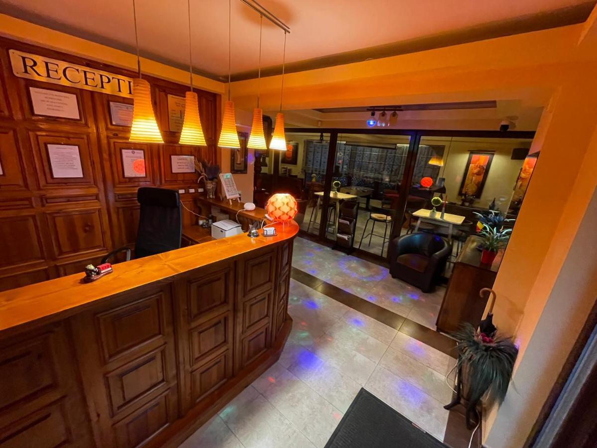 Carpatic Hotell Predeal Eksteriør bilde
