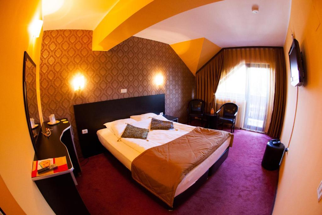 Carpatic Hotell Predeal Rom bilde